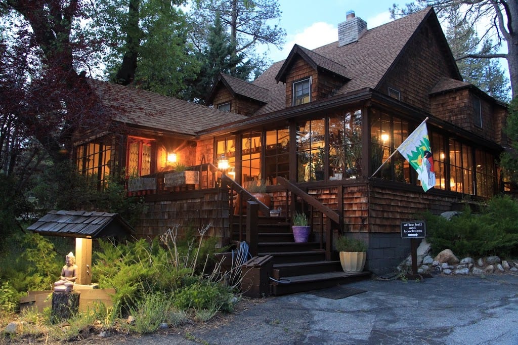 Exploring The Alpine Wonderland Of Idyllwild And Two Rustic Inns Along ...