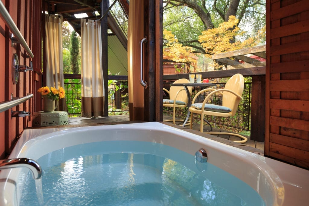 bay area hotels with hot tub in room