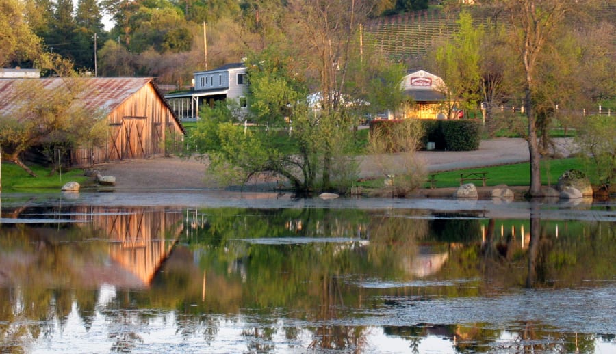 Amador Harvest Inn