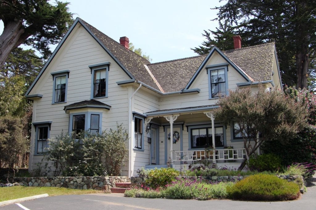 Dennen's Victorian Farmhouse