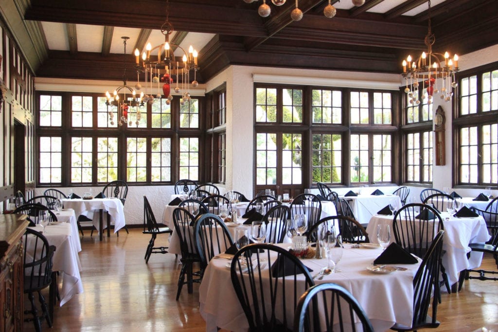 Dining room at Benbow Historic Inn