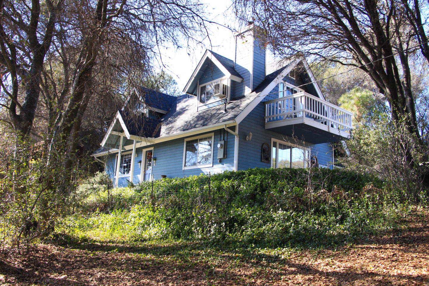Apple Blossom Inn Yosemite Bed & Breakfast CABBI