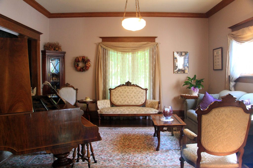 Goodman Hour parlor