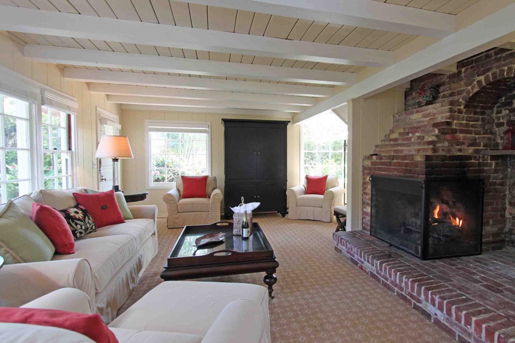 Interior of the Tradewnds cottage at Carmel Cottage Inn