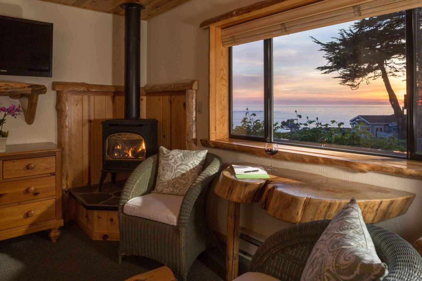 14 Cozy Winter Cabins In California | CABBI