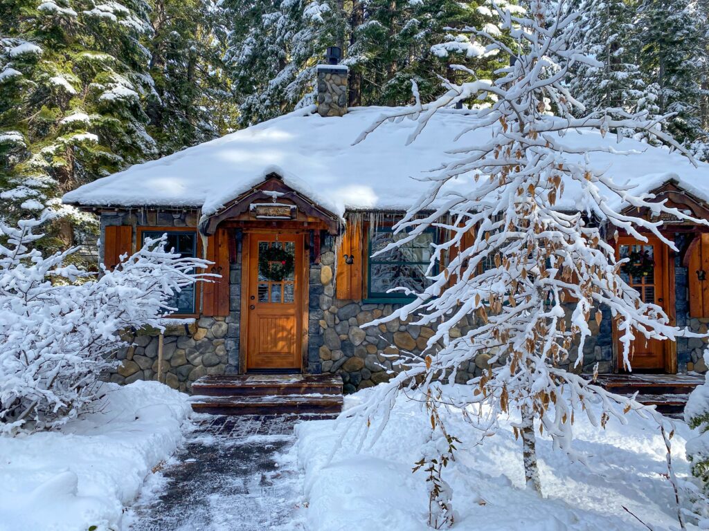 Cottage Inn at Lake Tahoe in winter