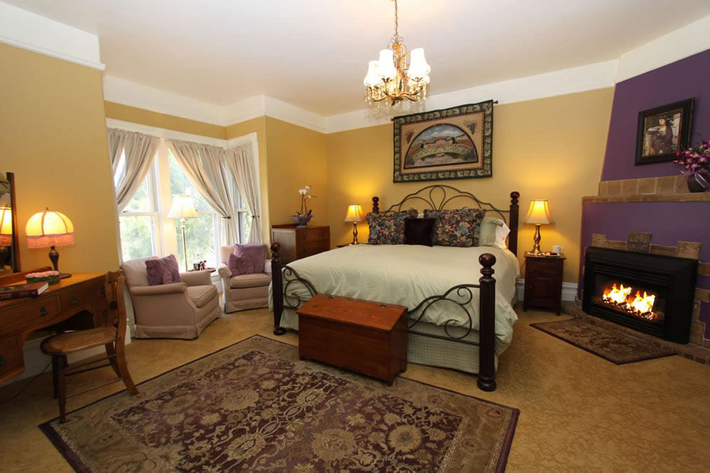 Hennessey House guest rooms