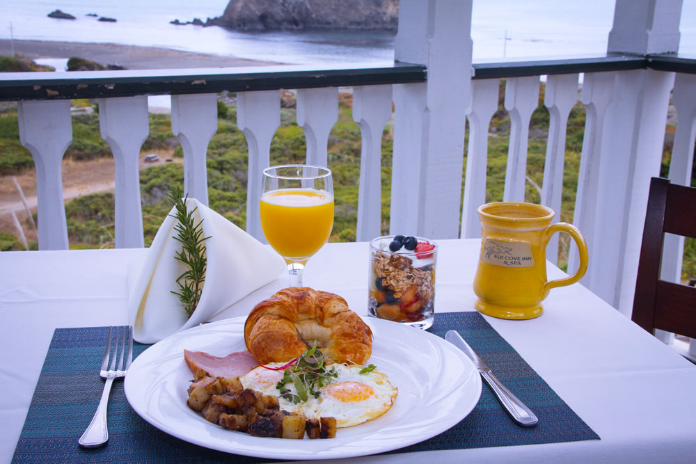 Breakfast with a view at Elk Cove Inn & Spa