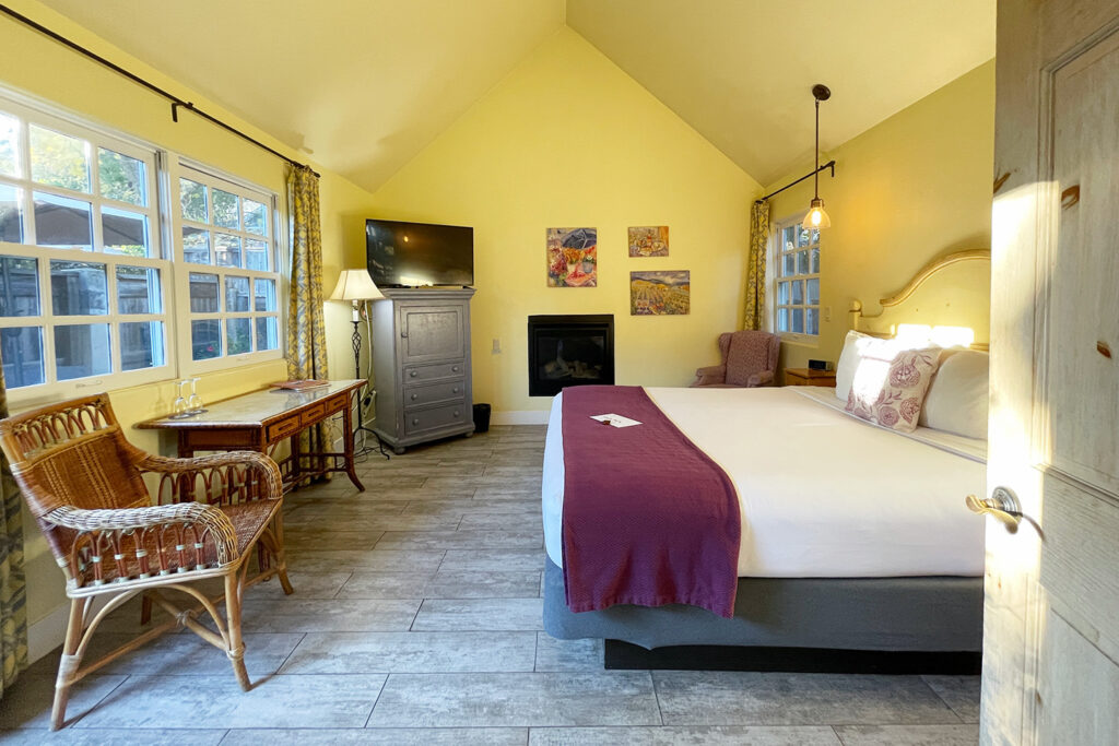 Guest room at Lavender