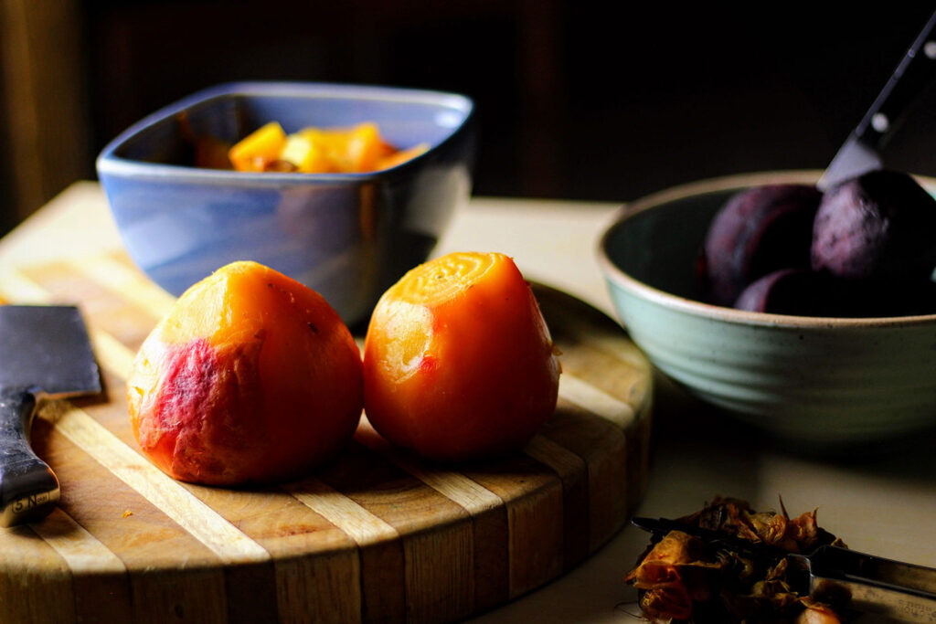 peel cooked beets