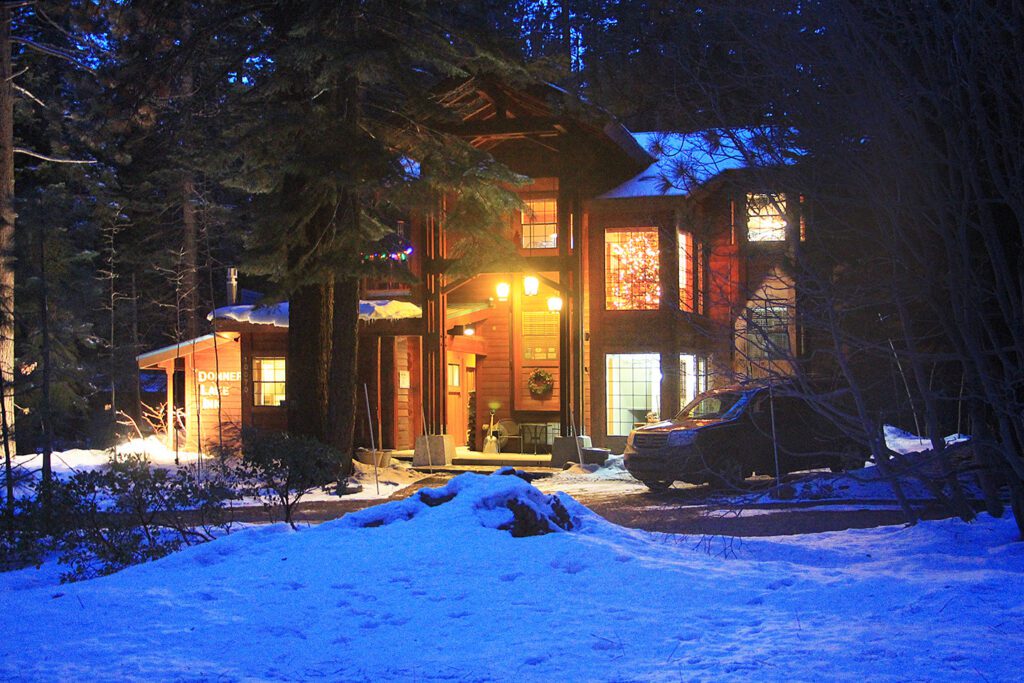 Donner Lake Inn in winter