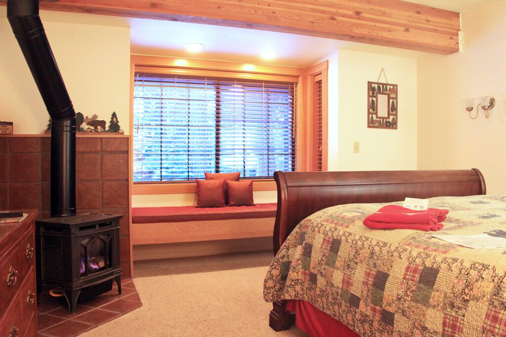 Guest room at Donner Lake Inn 