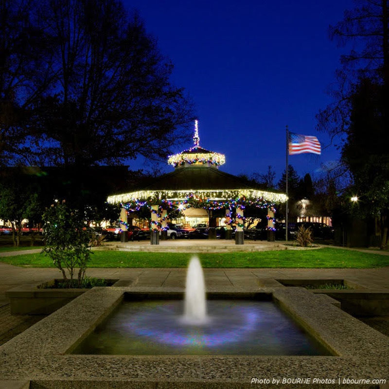 The gazebo in Healdsburg's plaza decorated for the holidays. 