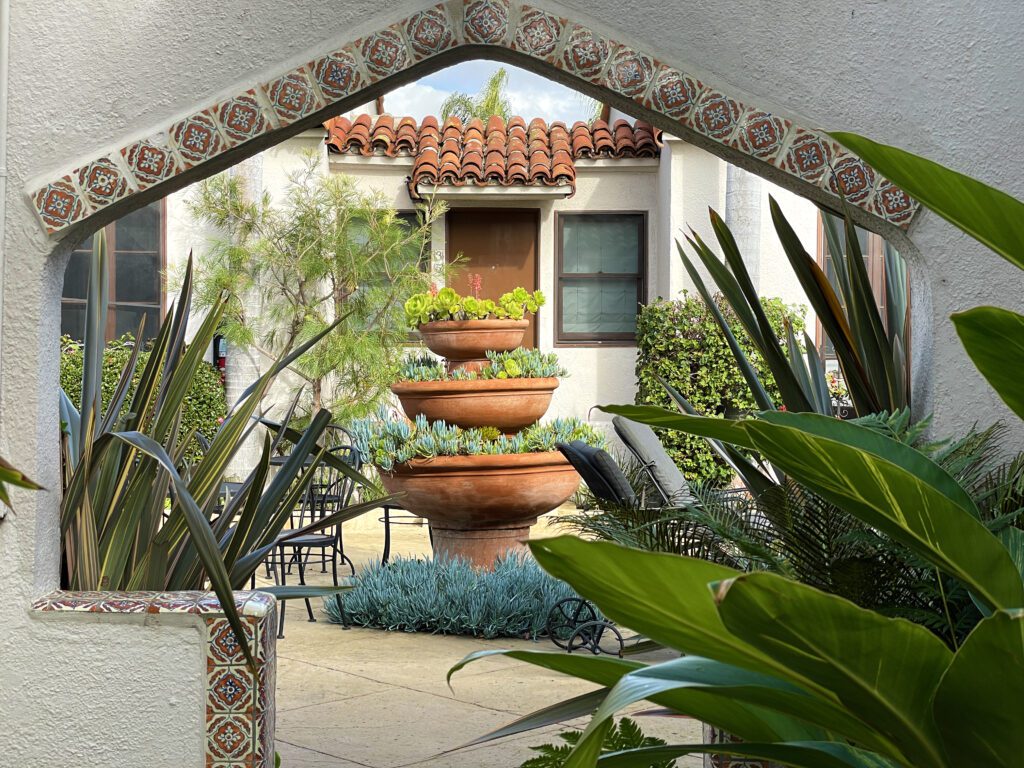 Path to the courtyard garden at Casa Del Mar Inn