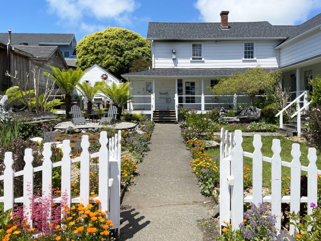 Entrance to Seagull Inn Bed & Breakfast