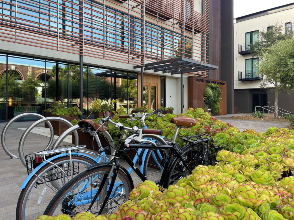 Complimentary cruiser bikes at Hotel San Luis Obispo