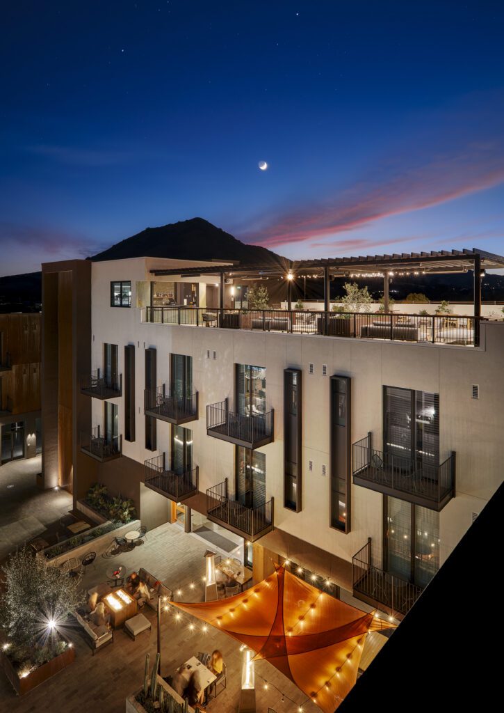 Hotel San Luis Obispo at night