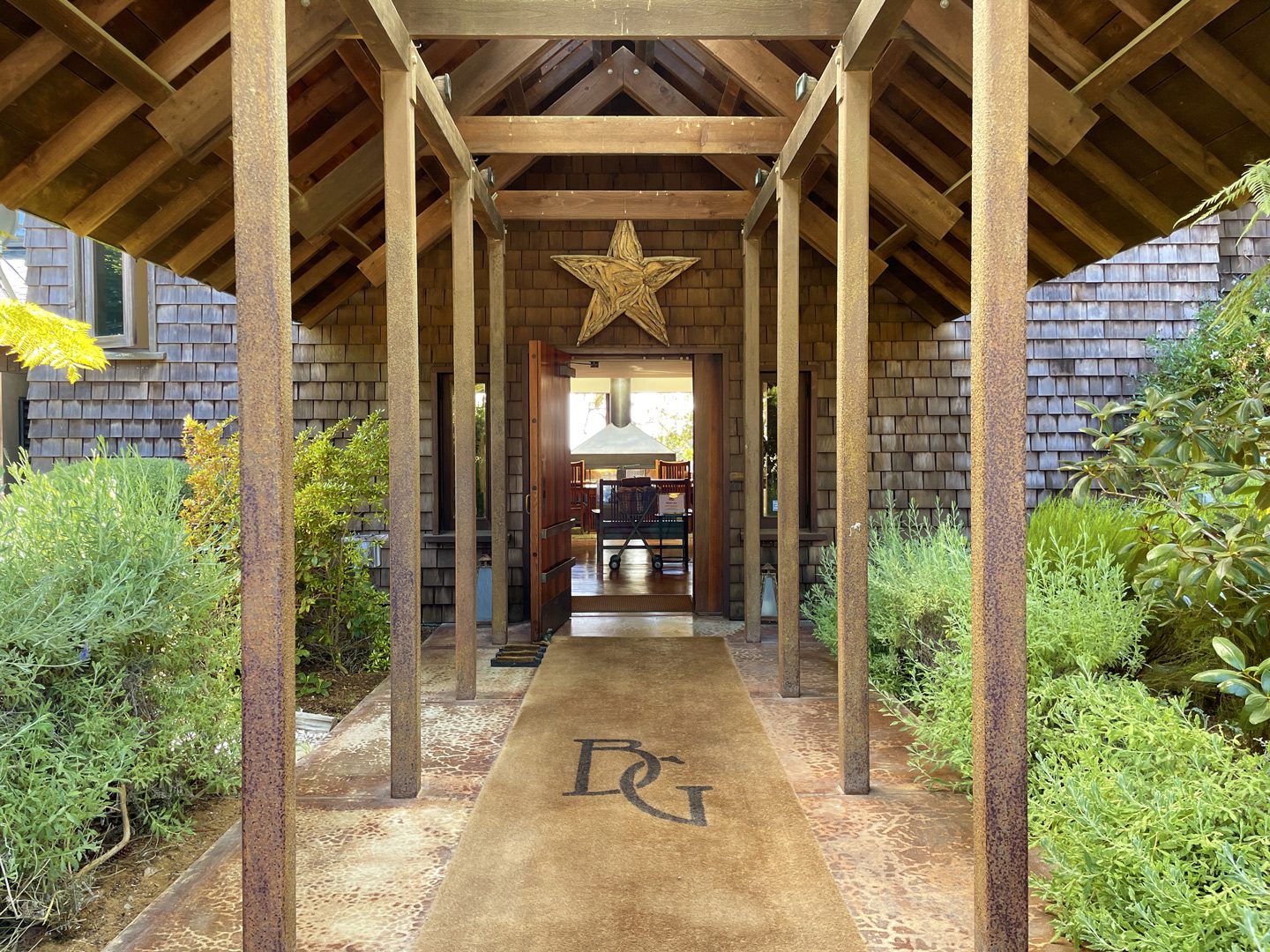 The entrance to the Brewery Gulch Inn