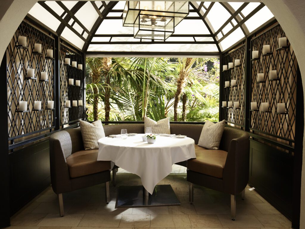 Dining alcove overlooking Swan Lake at Hotel Bel-Air