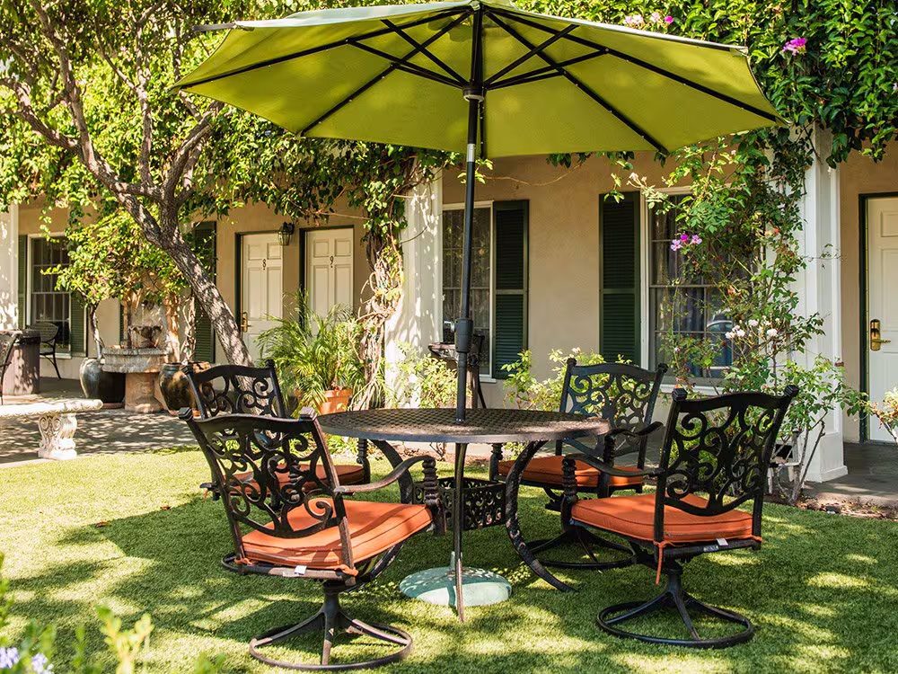 Outdoor seating at Lavender Inn by the Sea