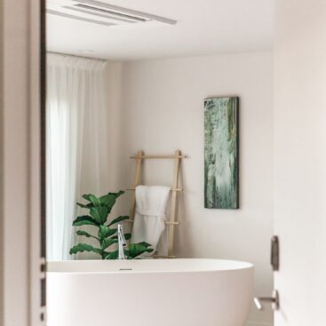 Gallery of Twelve Senses Retreat - image #4