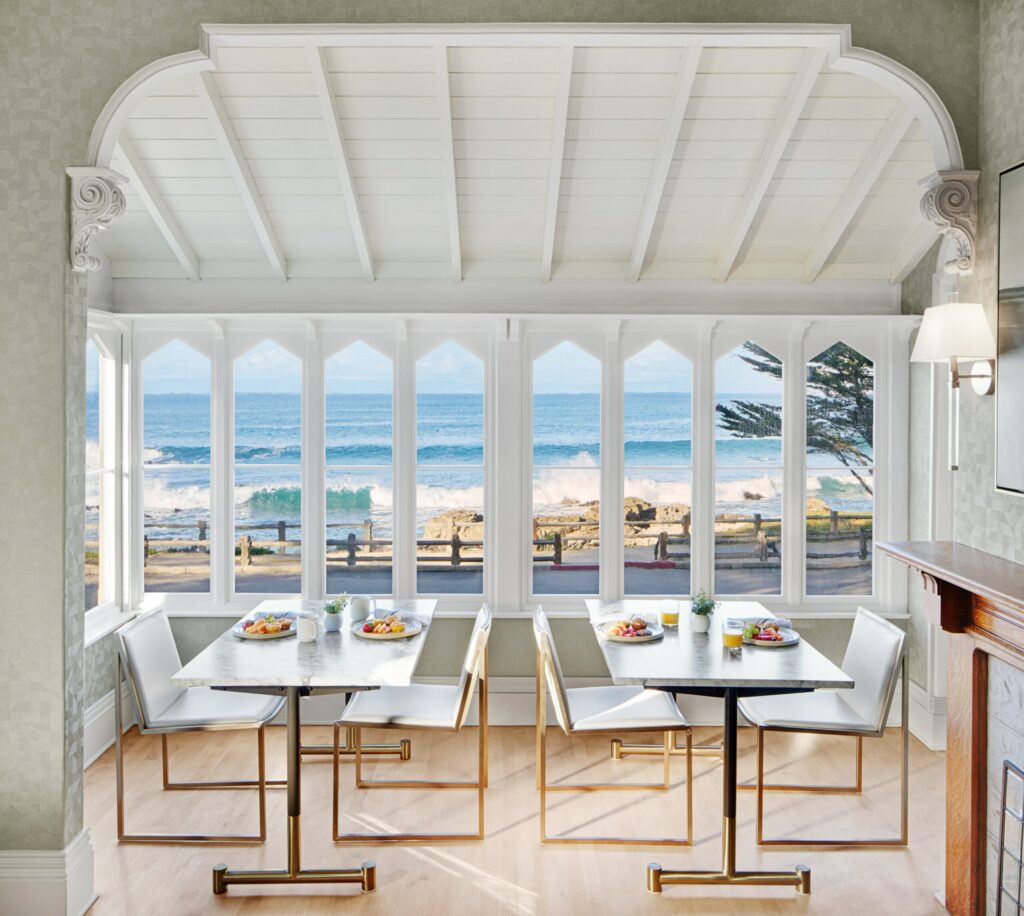 Green Gables dining room with ocean views